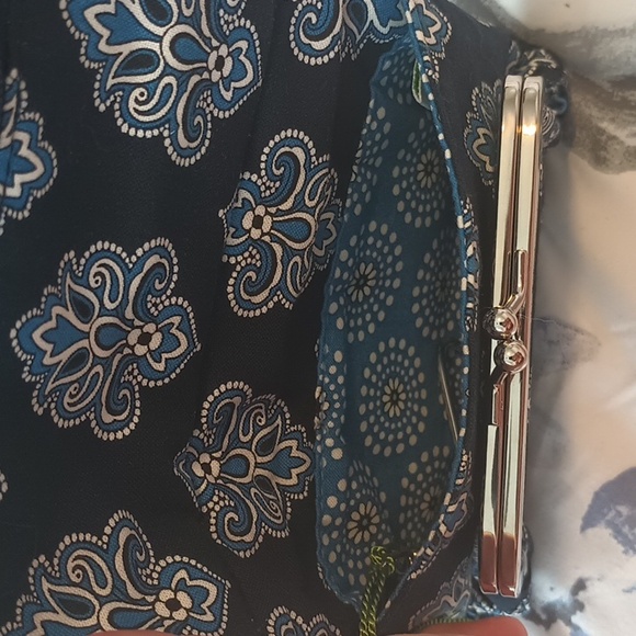 Vera Bradley wallet - Picture 4 of 7